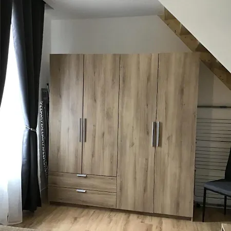 Sous Les Etoiles Pour 6 Personnes * سانت-نيكتير