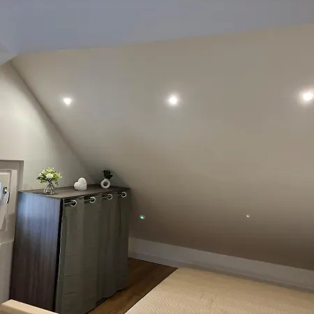 Sous Les Etoiles Pour 6 Personnes سانت-نيكتير